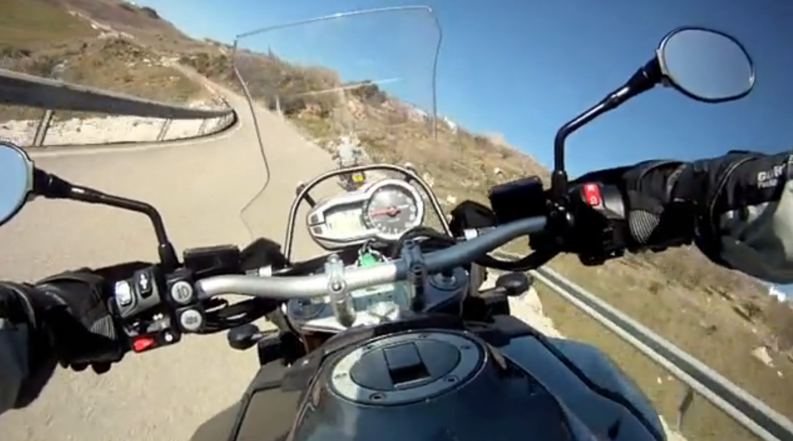 Video: Using Triumph Explorer cruise control