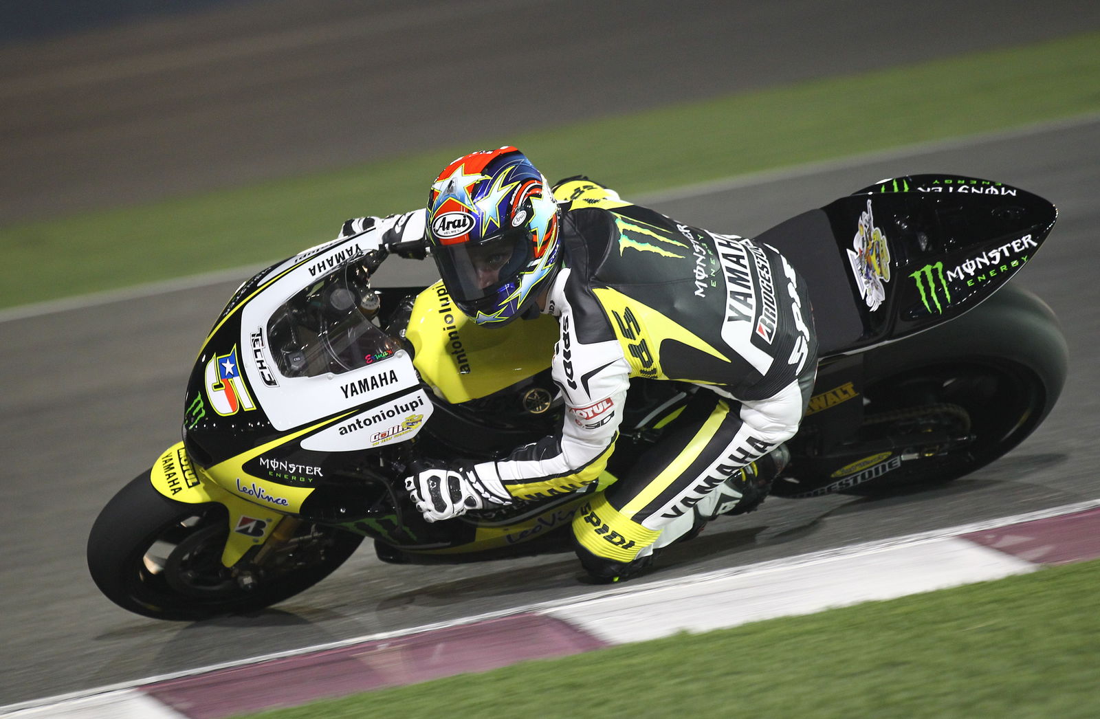Moto2: Banderas unveils new Jack and Jones squad