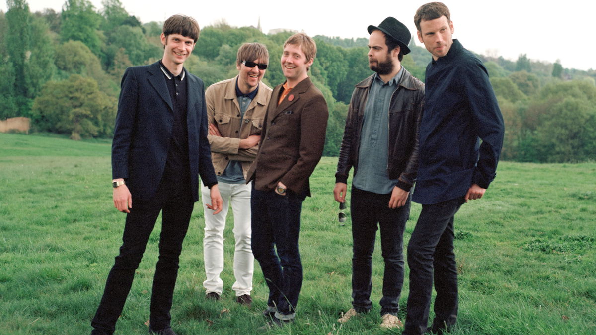 Kaiser Chiefs to headline Triumph Live
