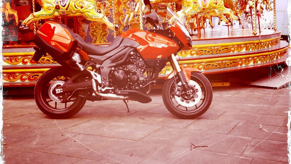 First Ride: Triumph Tiger 1050 SE review