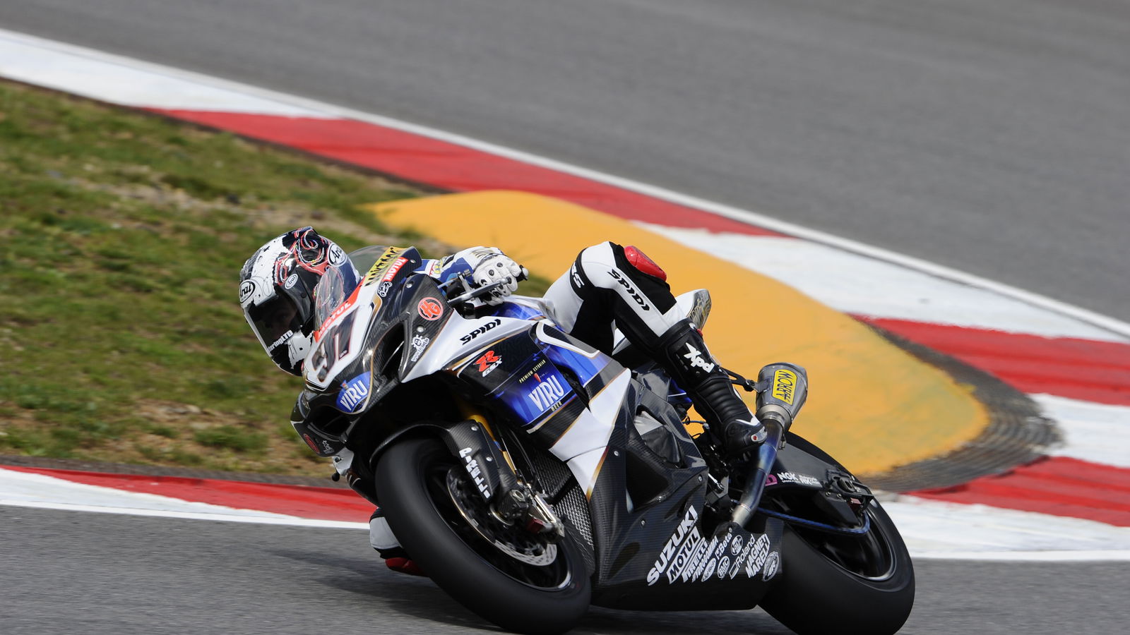 Haslam retains 2010 WSB Championship lead