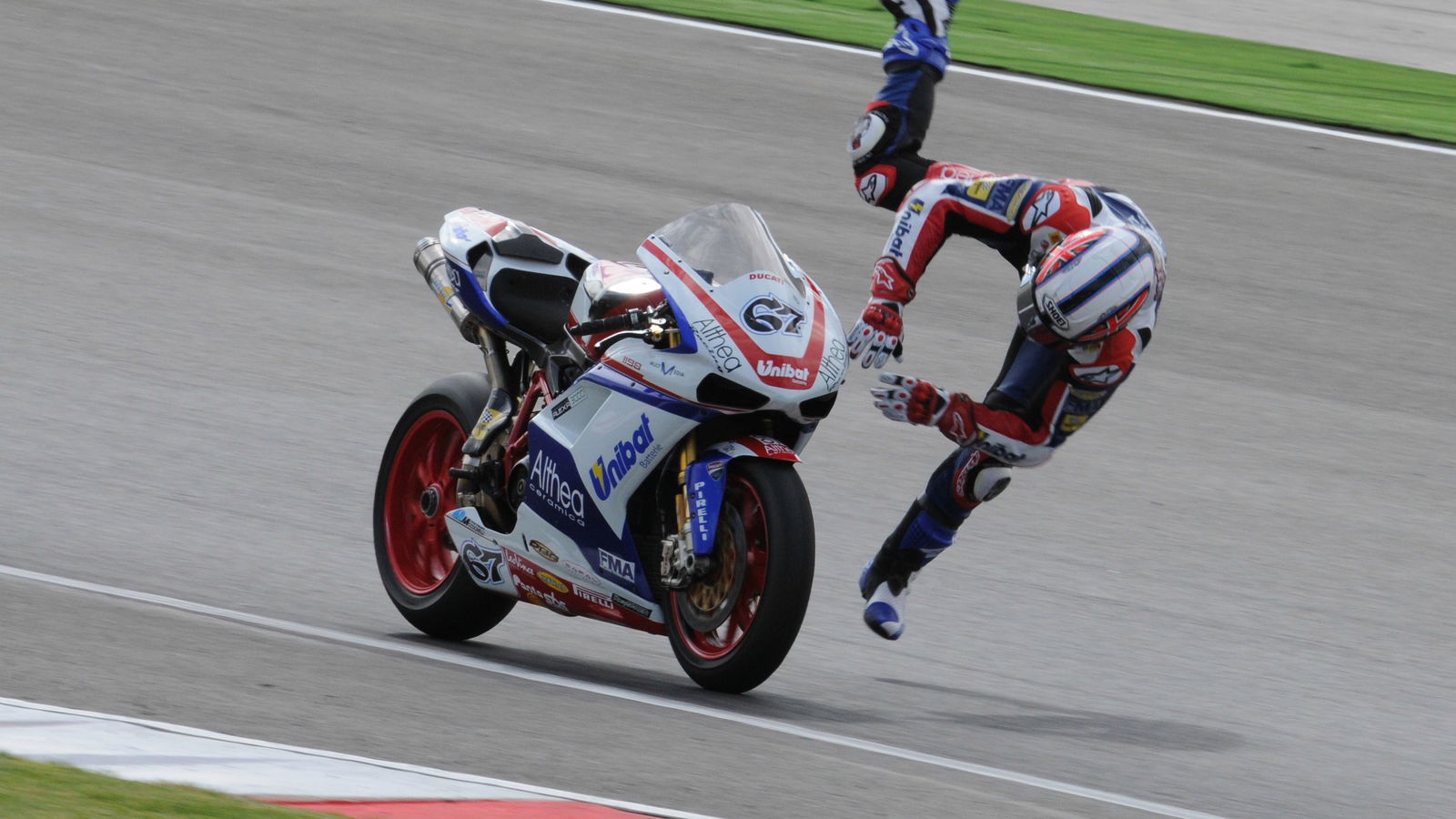 Portimao World Superbikes crash gallery
