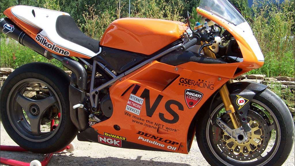 Bayliss' 996RS BSB winner for sale
