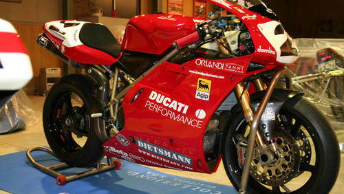 Buy Carl Fogarty's 1998 Ducati 996