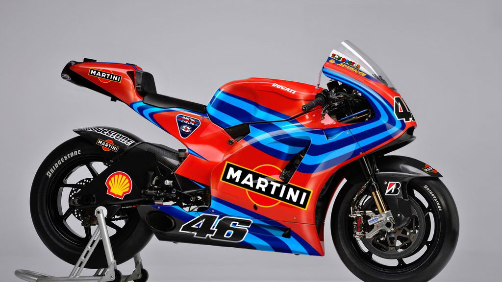 Rossi hints at 2011 Ducati move 
