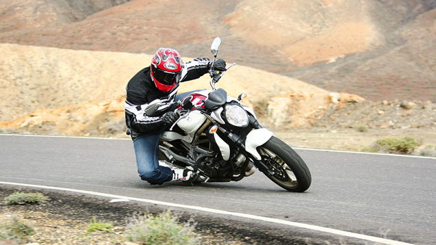 2009 Suzuki Gladius review