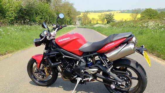 First Ride: 2012 Triumph Street Triple R review