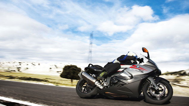 2009 BMW K1300S launch report review