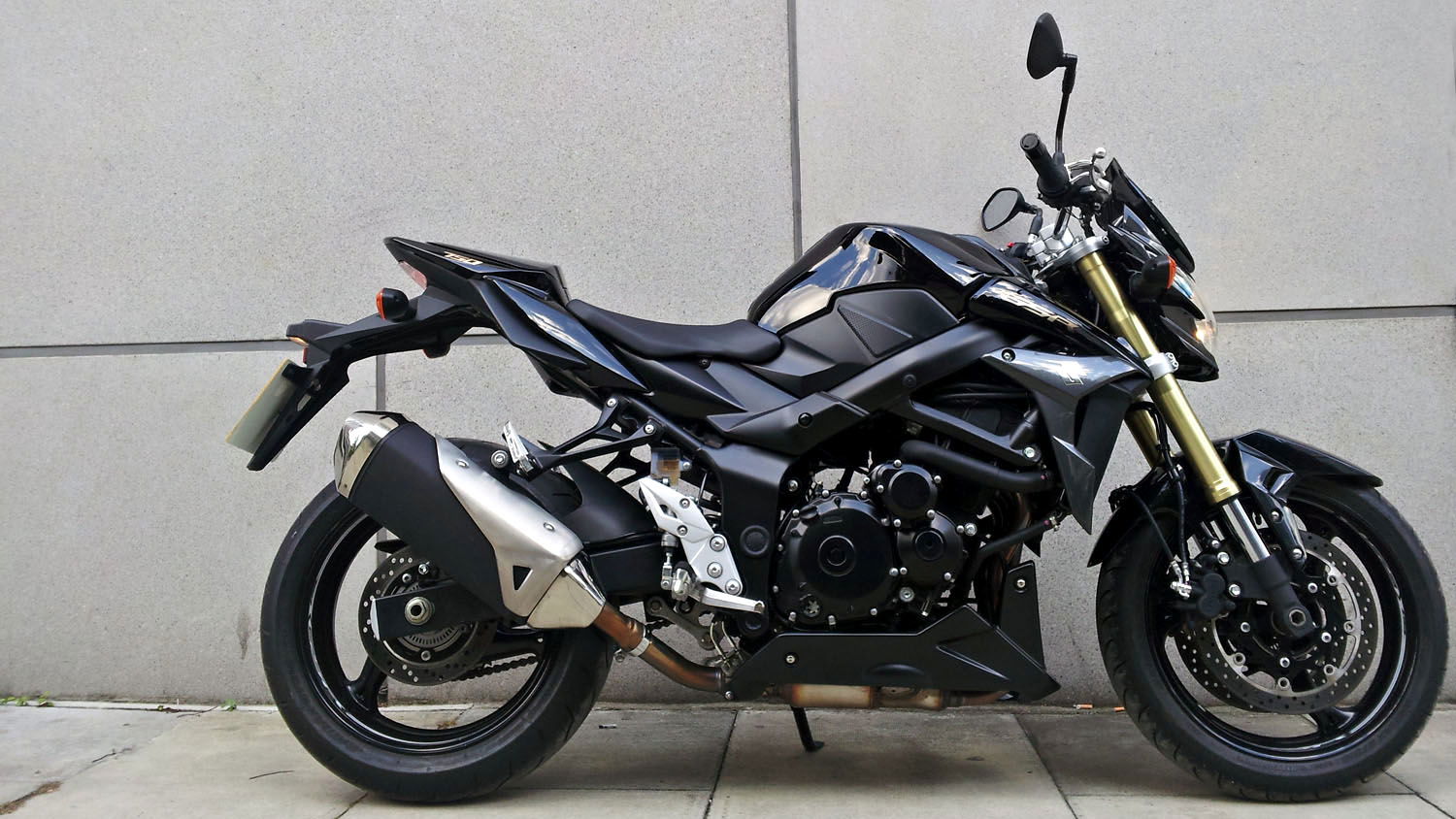 First ride: Suzuki GSR750 ABS review