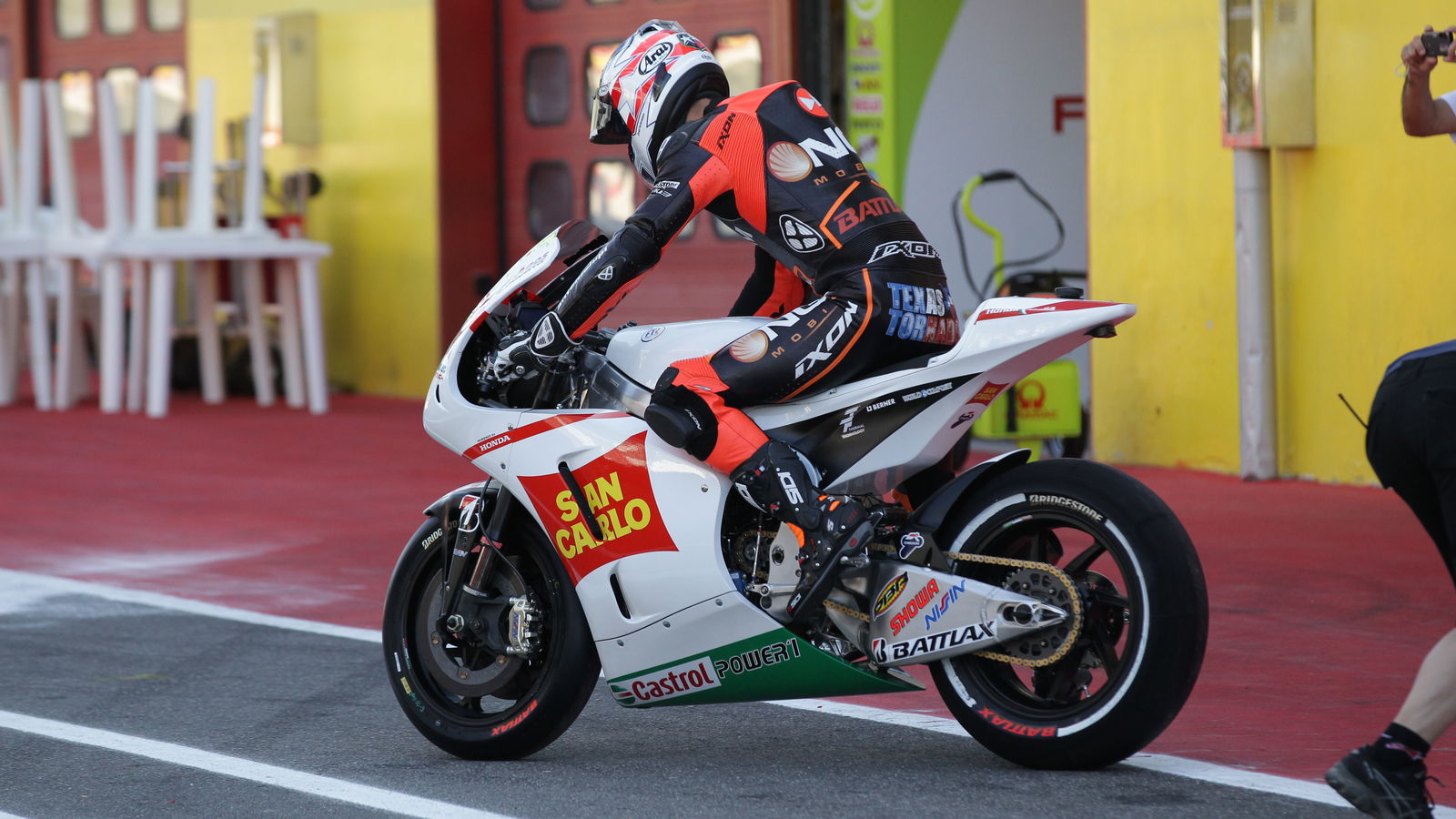 Edwards tests other CRT bikes at Mugello