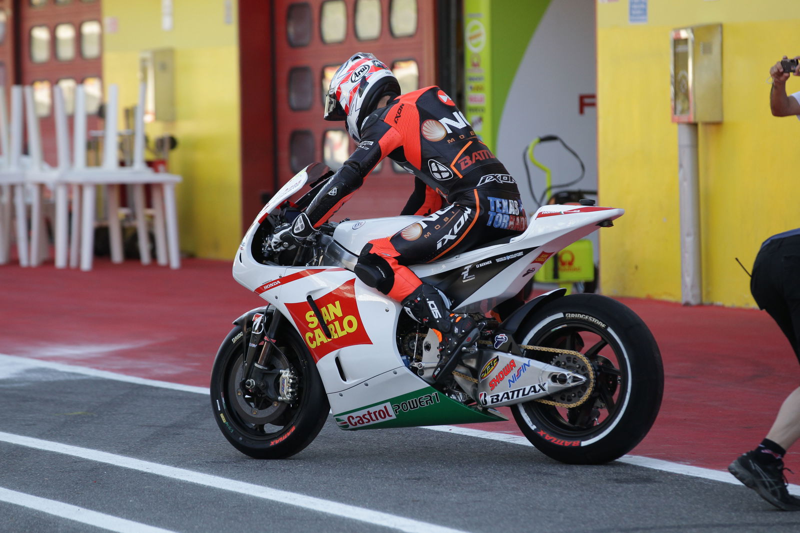 Factory Honda in a satellite team for Rossi?