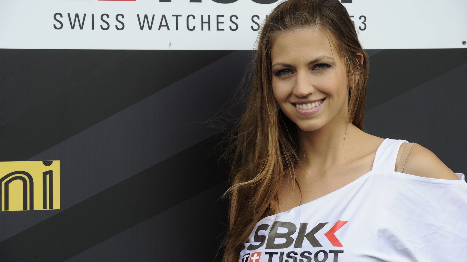 Grid girls from Silverstone WSB 2012