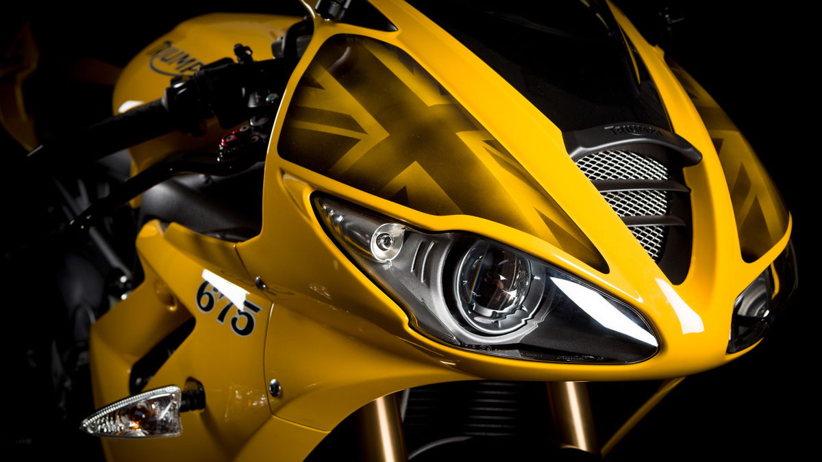 Triumph Daytona Super III reborn