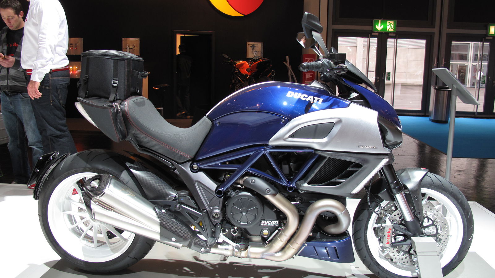 Intermot: Ducati 2013 new colours