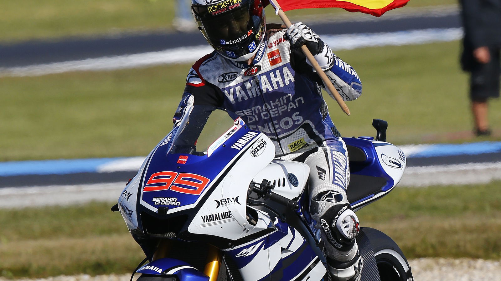Jorge Lorenzo wins MotoGP world title
