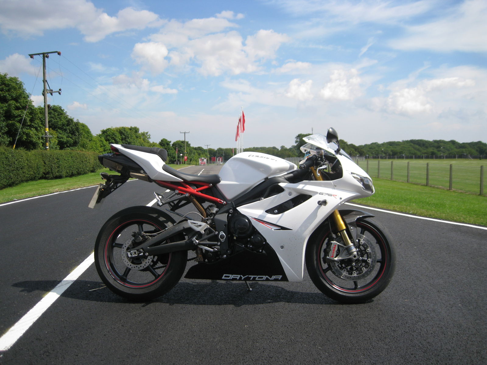2013 Triumph Street Triple R review