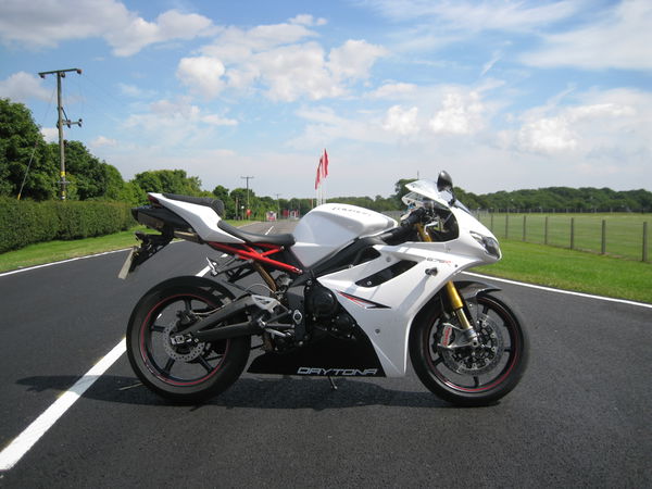 Triumph Daytona 675R review: UK roads