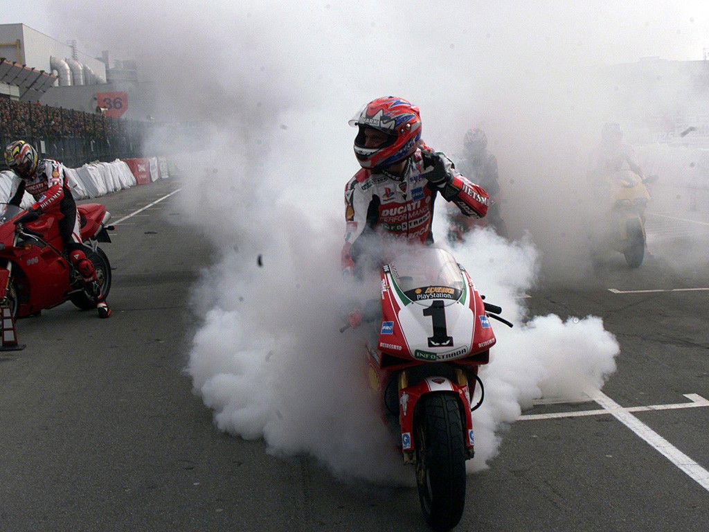 Video: Simon Andrews Valencia crash