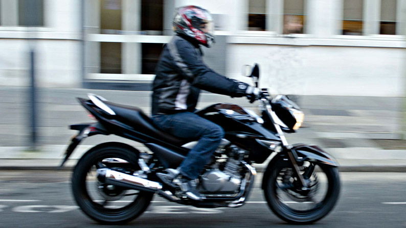 First Ride: 2012 Suzuki Inazuma 250 review