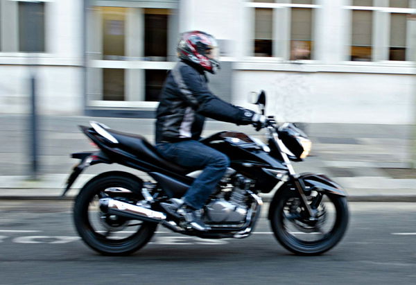 First Ride: 2012 Suzuki Inazuma 250 review