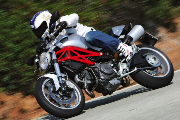 Ducati Monster 696 (2008) review