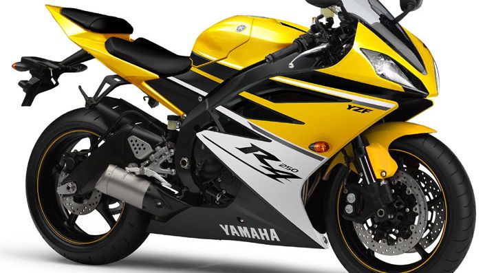 Yamaha’s sports 250 to go naked too?