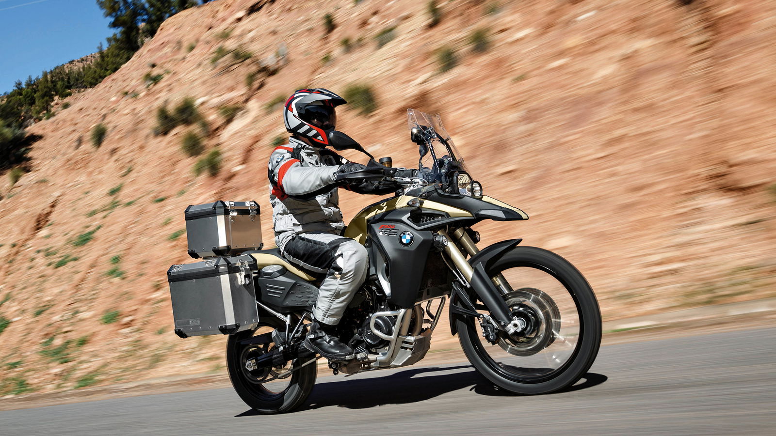 Look out! 2013 BMW F800GS Adventure revealed