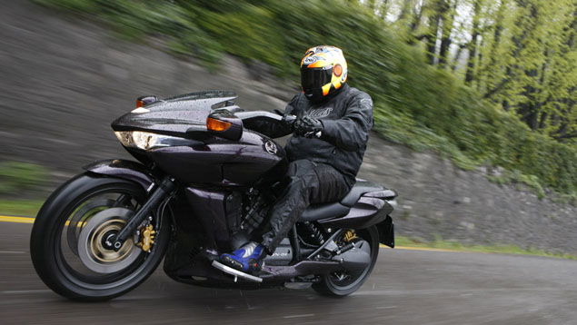 Honda DN-01 first ride review