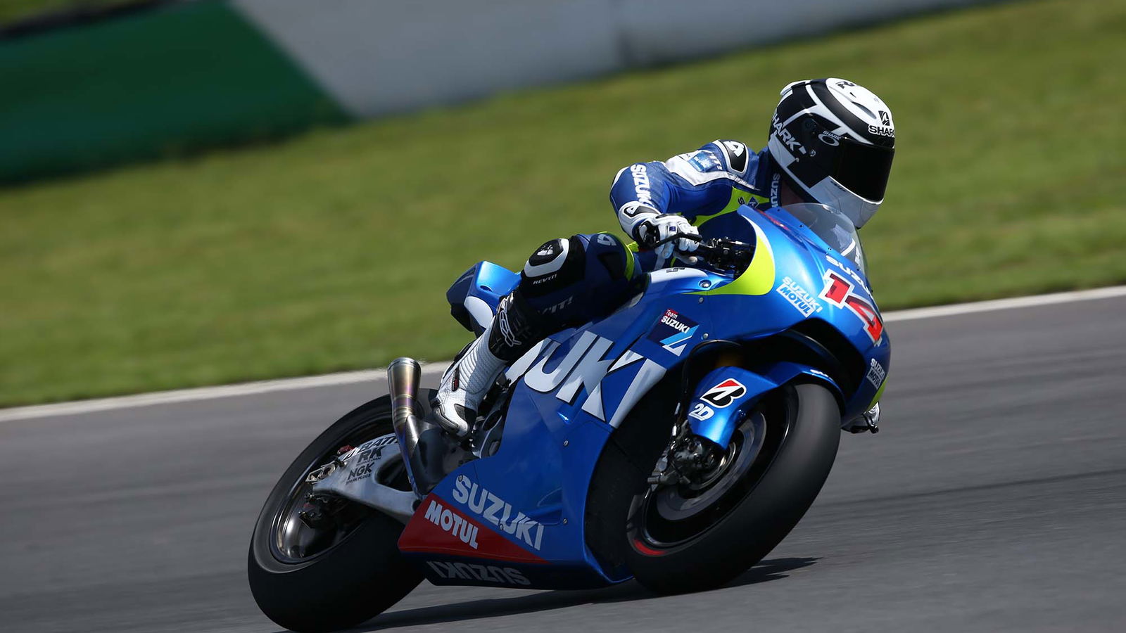 Suzuki GP bike 1.5 seconds off Marquez's lap record