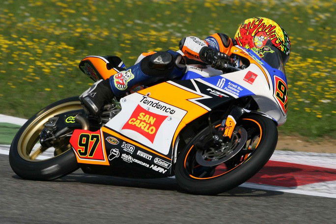 Suzuki GP bike 1.5 seconds off Marquez's lap record