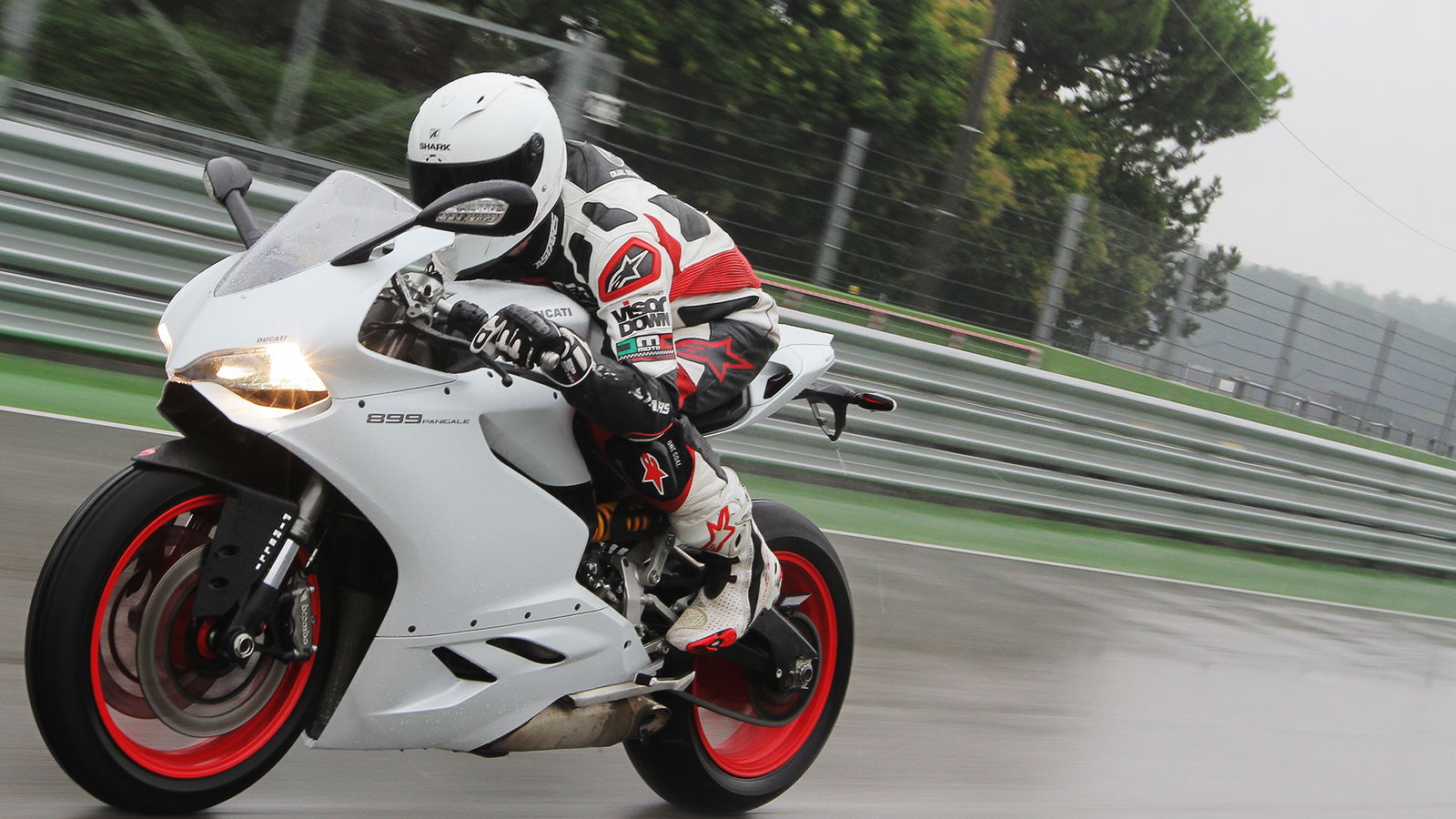 Ducati 899 Panigale (2014) review