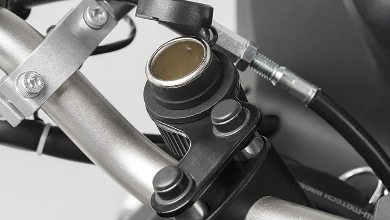 New: handlebar power socket