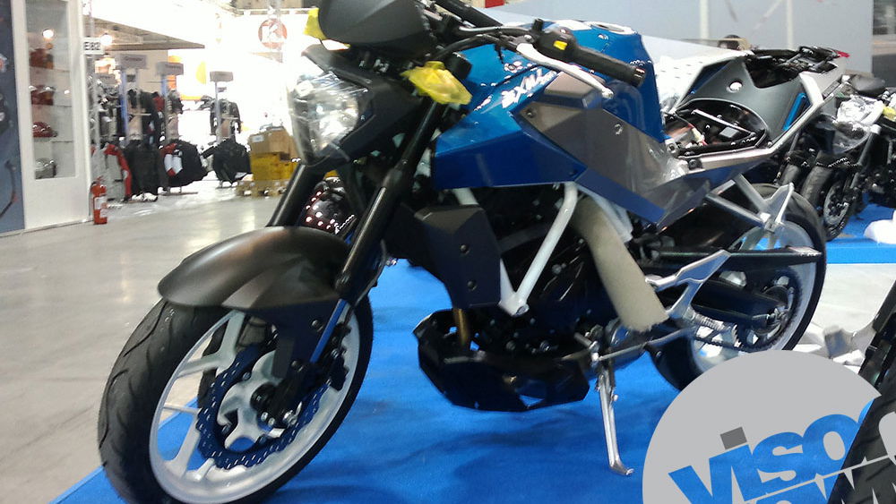 Hyosung GD250N spotted at EICMA