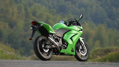 Should I change the exhaust on my Kawasaki Ninja 250?