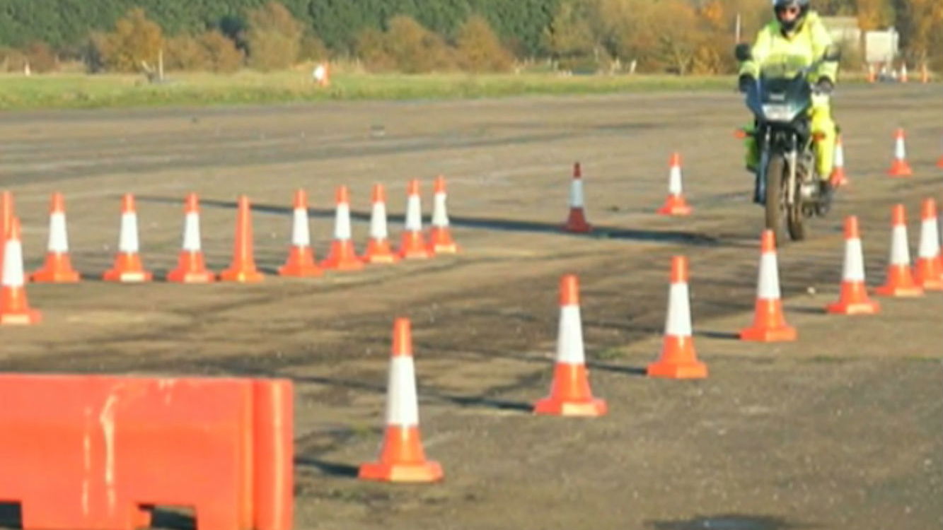 Bike-stopping radio pulse demonstrated to police