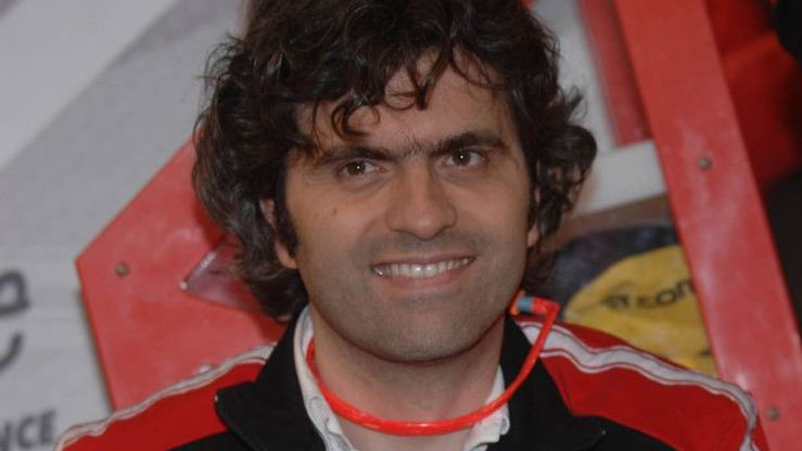 Ducati tests 900cc engine for 2012 MotoGP