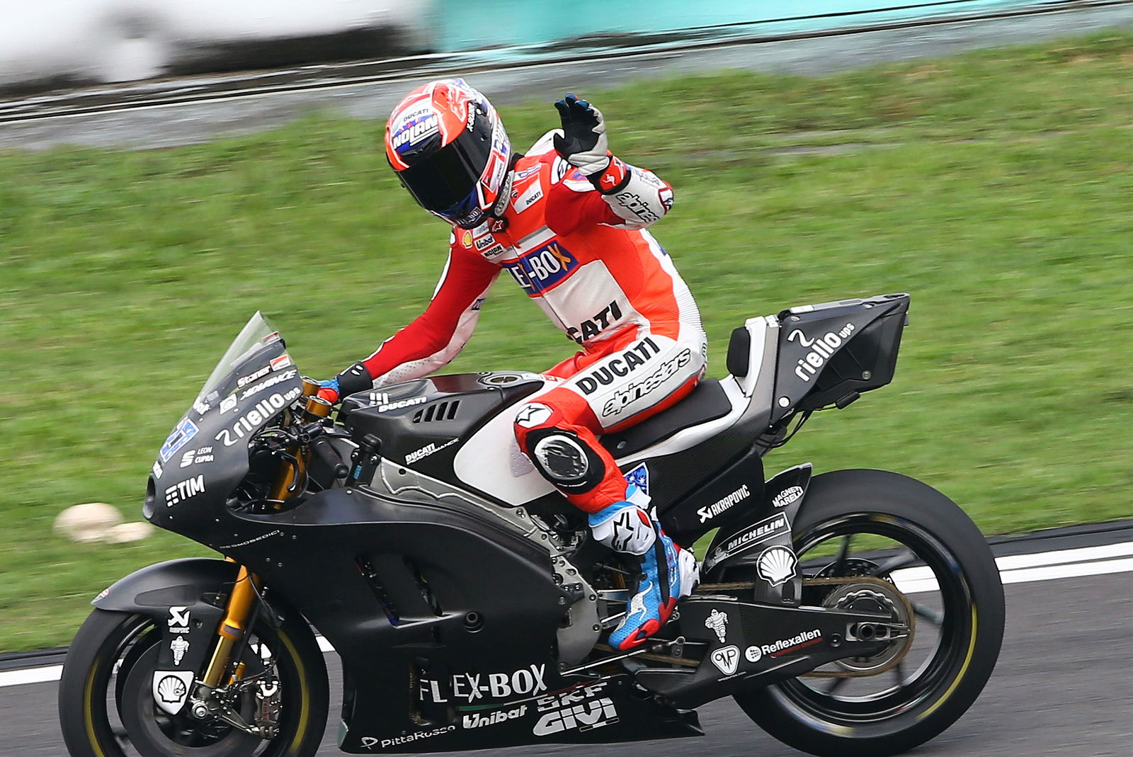 Pedrosa finds wet rhythm ahead of final MotoGP