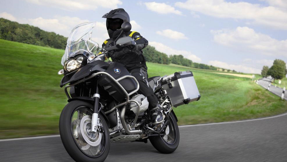 Free BMW panniers for new 1200GS owners