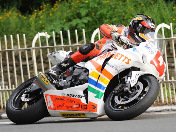 IOM TT: Hutchinson joins 130mph club