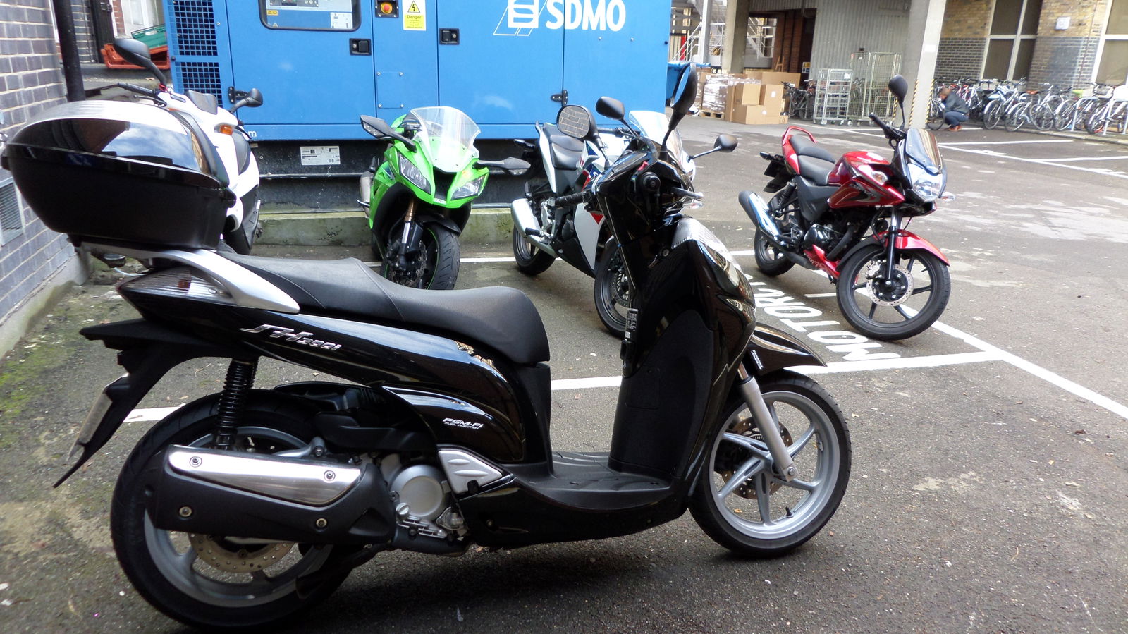 First Look: My 2007 Honda SH300i