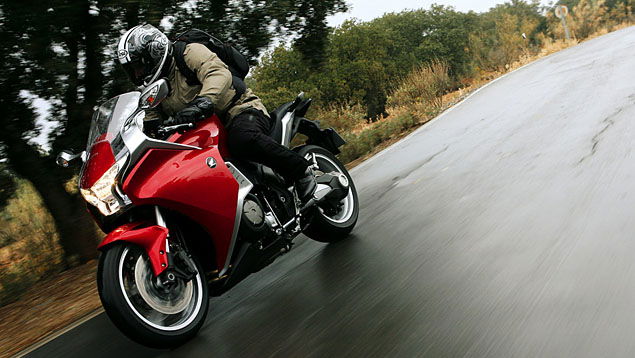 2010 Honda VFR1200 European launch road test
