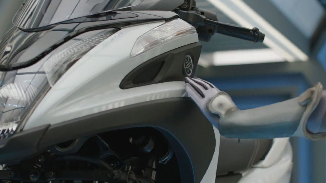 Yamaha Tricity three-wheeled scooter to debut