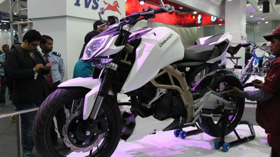 First new small-capacity BMW expected to be naked 300