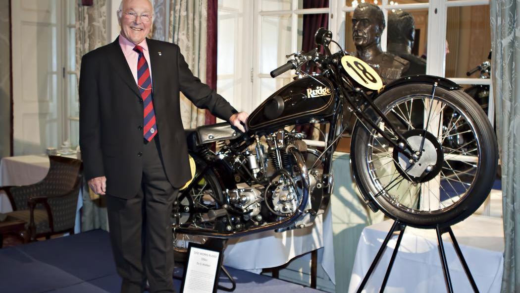 Murray Walker reunited with dad’s Rudges