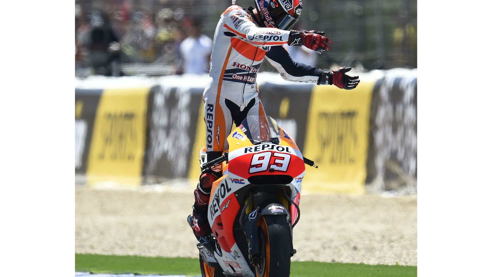Repsol Honda renew contract with Marquez