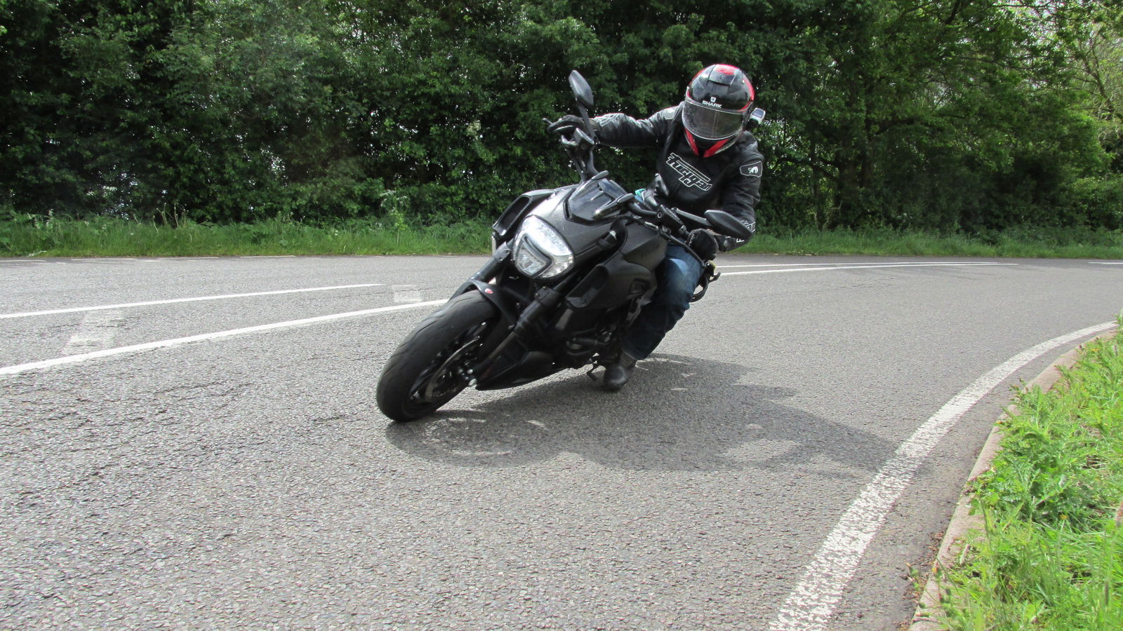 Ducati Diavel 2014 review
