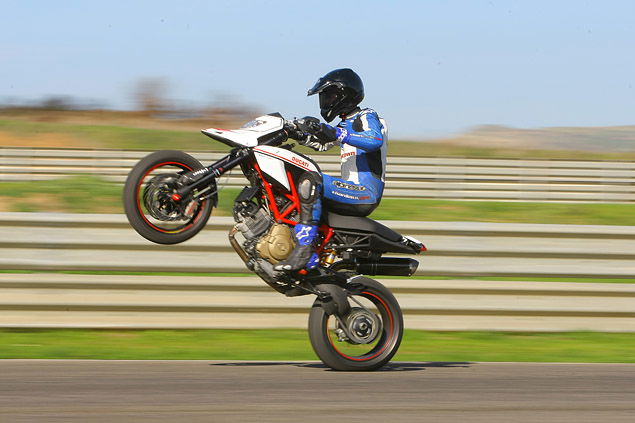 Ducati Hypermotard 1100 EVO first ride review