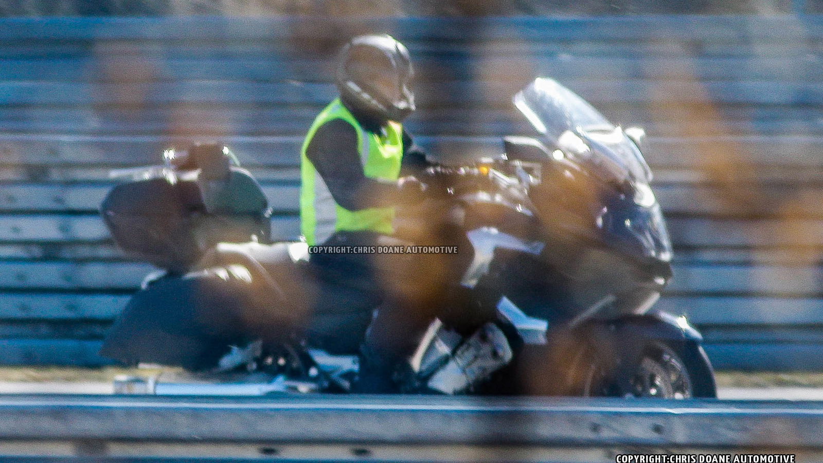 BMW K1600 bagger and liquid-cooled R1200R spied