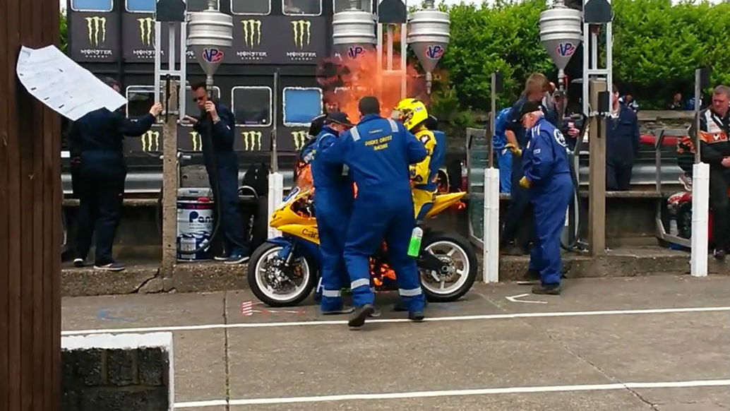 Video: Supersport TT pit lane fire