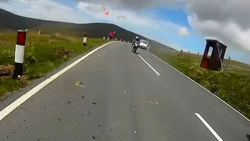 IOM TT: Multiple crashes at one corner caught on camera